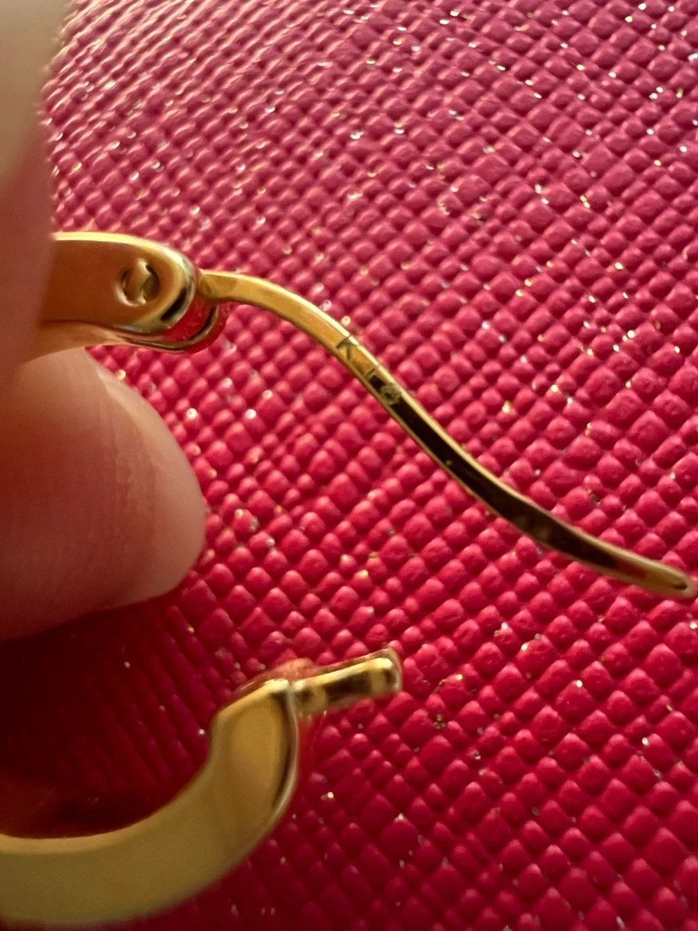18k Japan Gold Heart Drop Hoop Earrings - Chic Women's Jewelry 1.656 grms